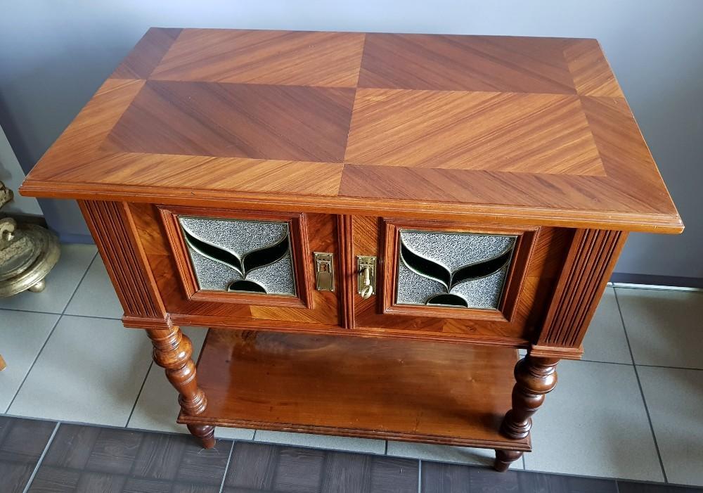 KOMÓDKA EKLEKTYCZNA - 1