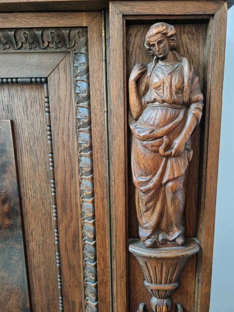 BIBLIOTEKA NEORENESANSOWA - 5