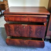 Komoda ludwikowska - zdjęcie 7 Komoda ludwikowska - zdjęcie 7