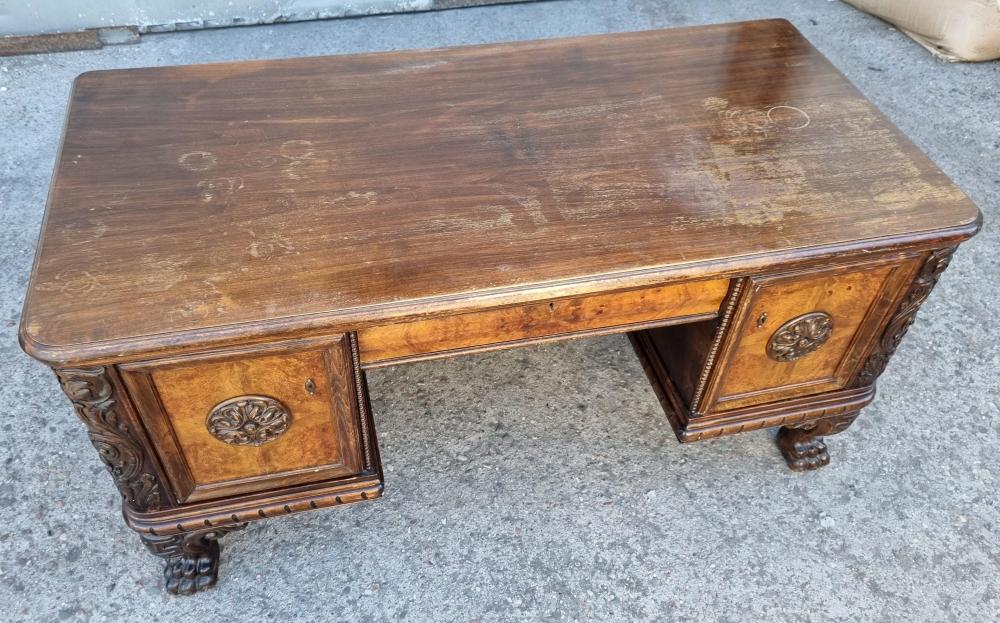 Biurko neorenesansowe - 2