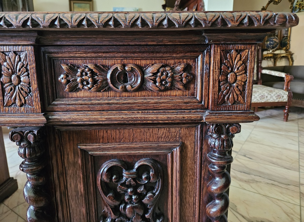 Biurko neorenesansowe - 3