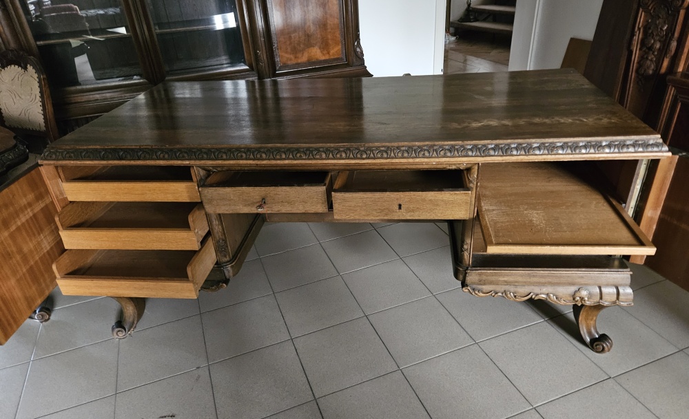 Duży komplet mebli gabinetowych - 18