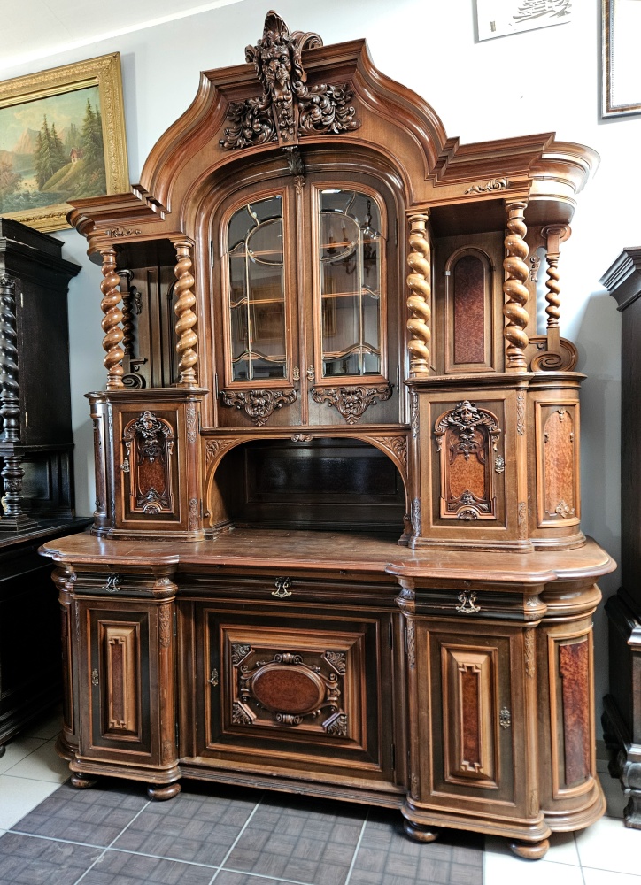 Pałacowy orzechowy kredens Groschkus - 1