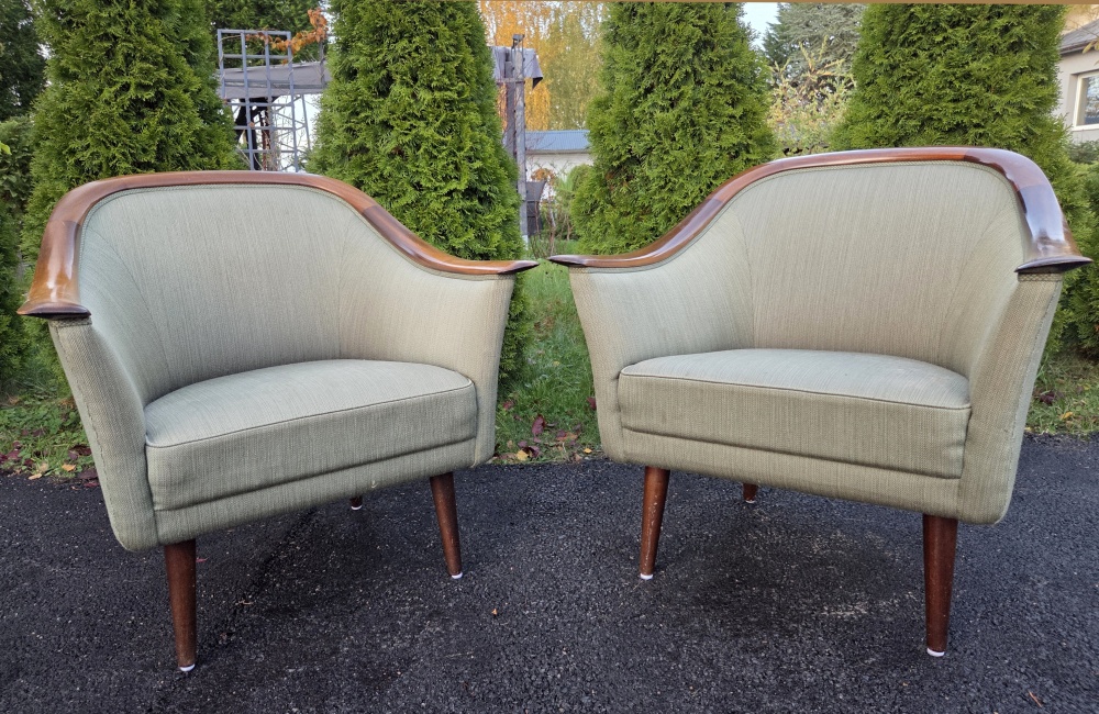 Dwa fotele projekt Frederik A. Kayser