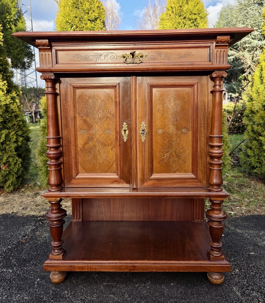 Pomocnik / kabi Eklektyczny - 1